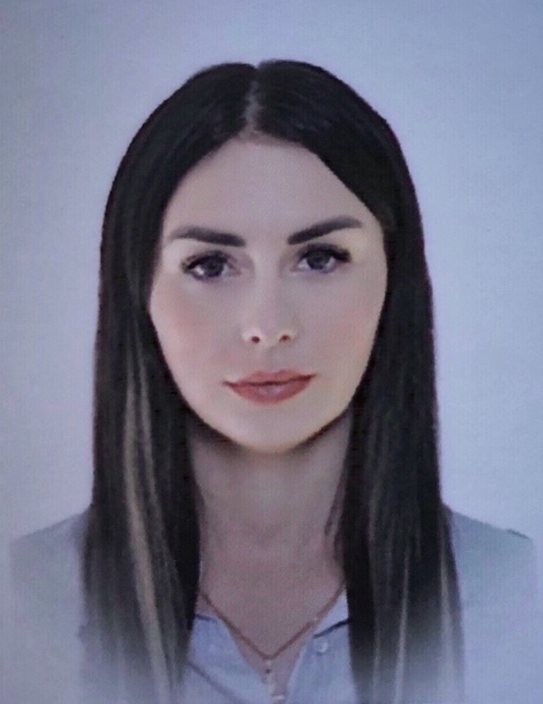 Яна Кириченко